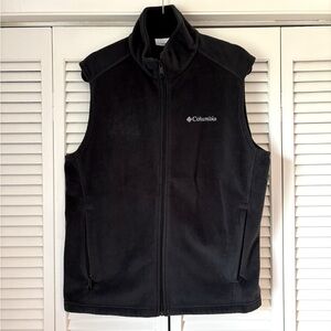 Columbia fleece vest. Size M.